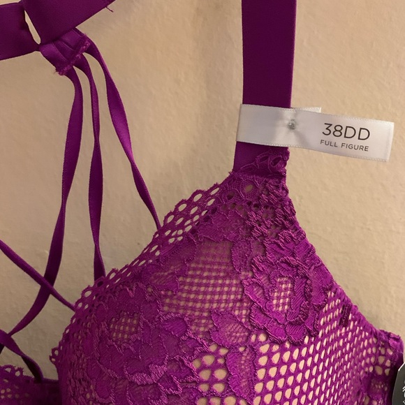 Ambrielle Full Figure Bra - Picture 3 of 6